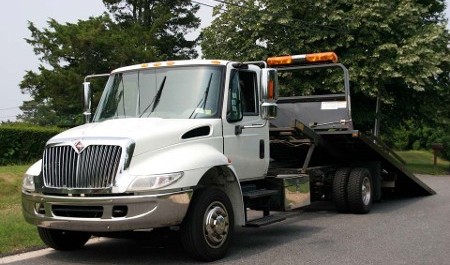 Flatbed Tow Truck in Williamsburg, VA
